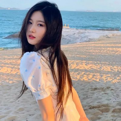 湖中女人